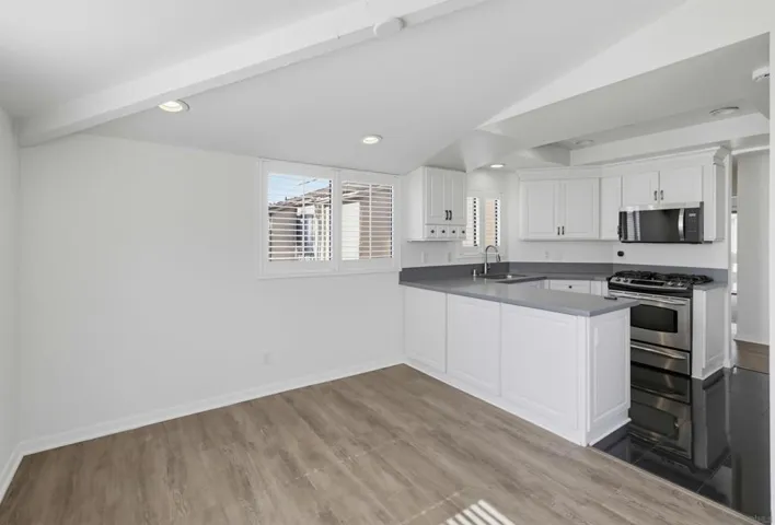 7904 Caminito Dia 4, San Diego, California 92122