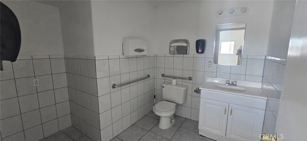 16303 Main, Hesperia, California 92345