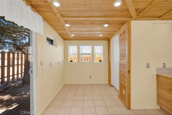 32838 Old Woman Springs, Lucerne Valley, California 92356