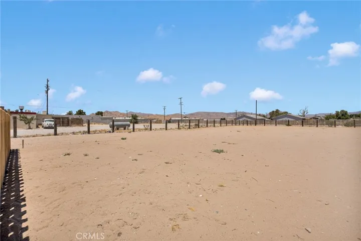 32838 Old Woman Springs, Lucerne Valley, California 92356