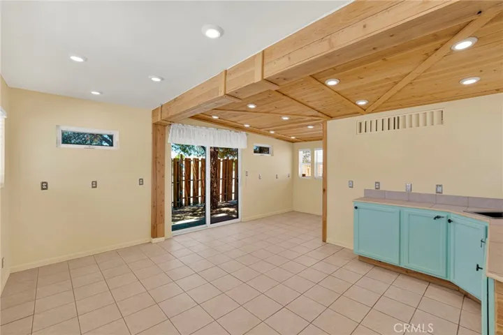 32838 Old Woman Springs, Lucerne Valley, California 92356
