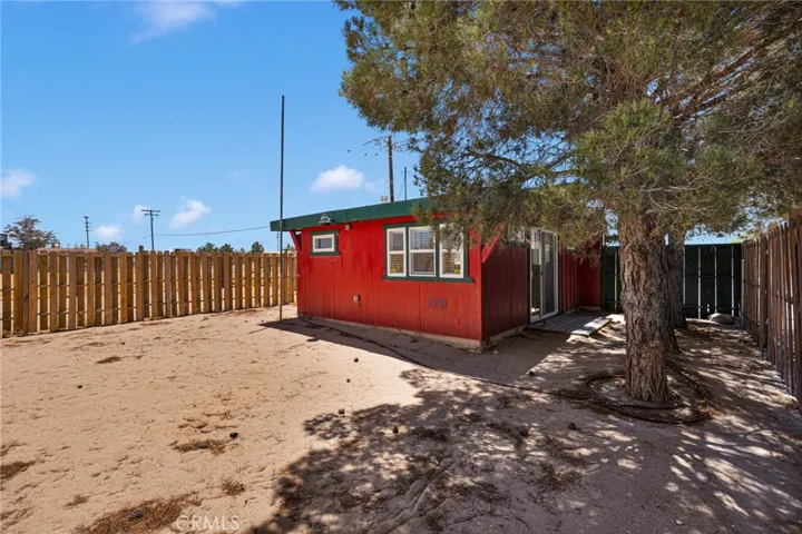 32838 Old Woman Springs, Lucerne Valley, California 92356