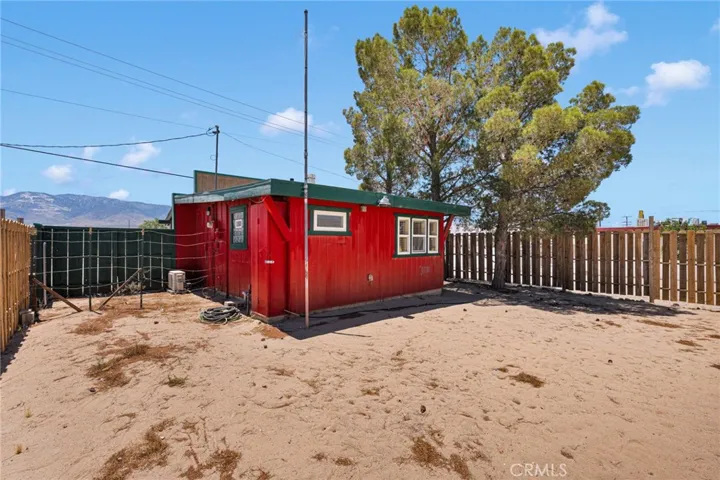 32838 Old Woman Springs, Lucerne Valley, California 92356