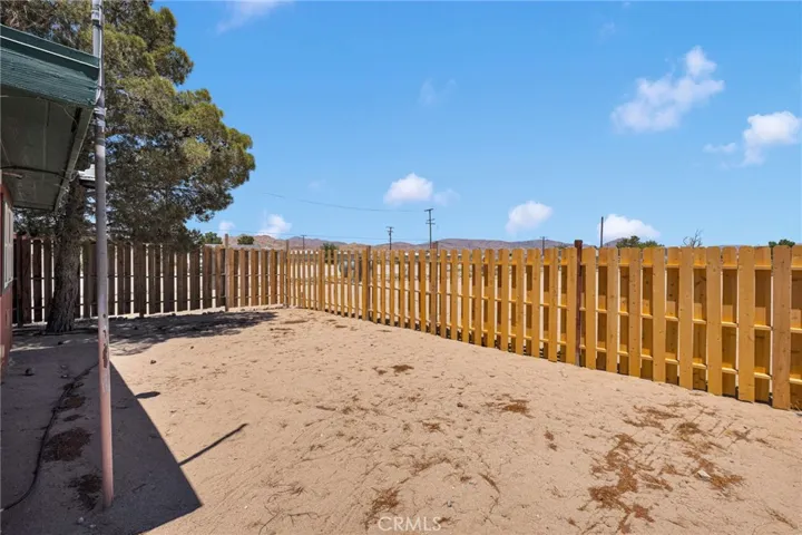 32838 Old Woman Springs, Lucerne Valley, California 92356