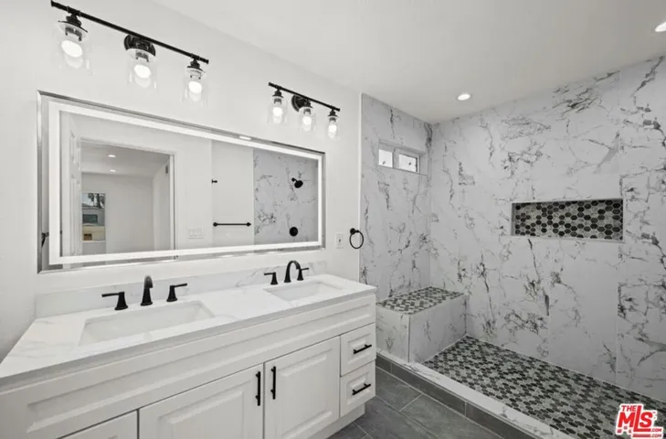 6257 Lindley Avenue, Los Angeles, California 91335