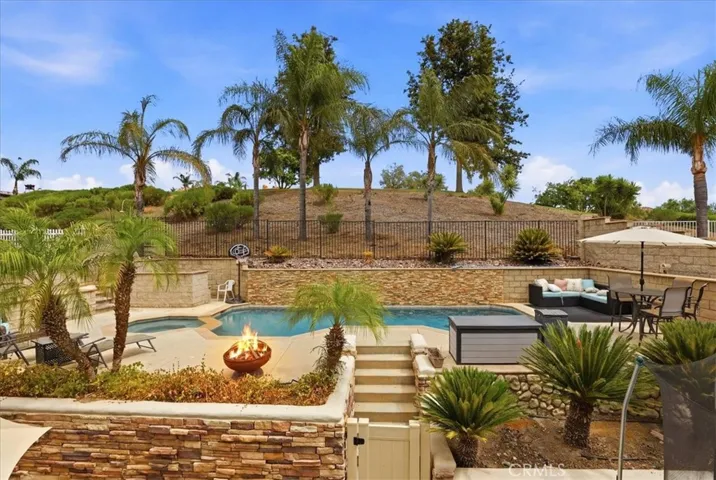 23447 Continental, Canyon Lake, California 92587