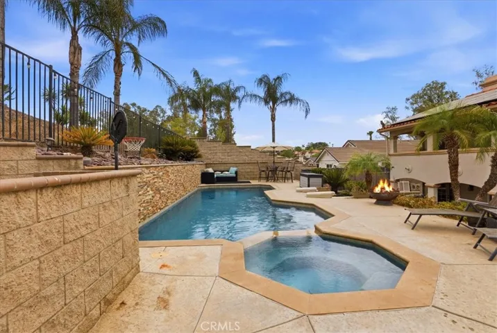 23447 Continental, Canyon Lake, California 92587