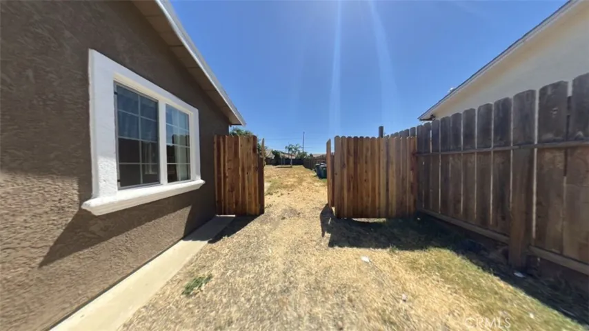 2868 Beachwood, Merced, California 95348
