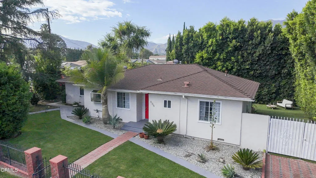 605 Ventura St. (6)