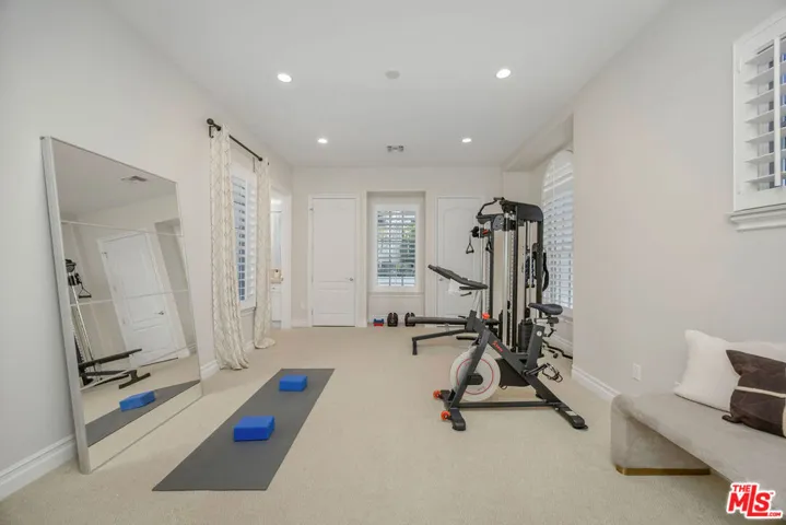 25420 Prado De Azul, Calabasas, California 91302