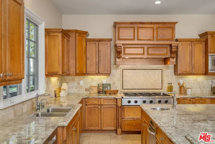 25420 Prado De Azul, Calabasas, California 91302