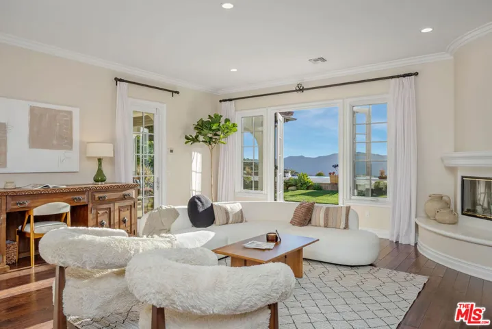 25420 Prado De Azul, Calabasas, California 91302