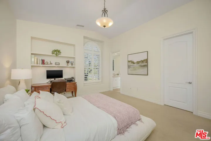 25420 Prado De Azul, Calabasas, California 91302