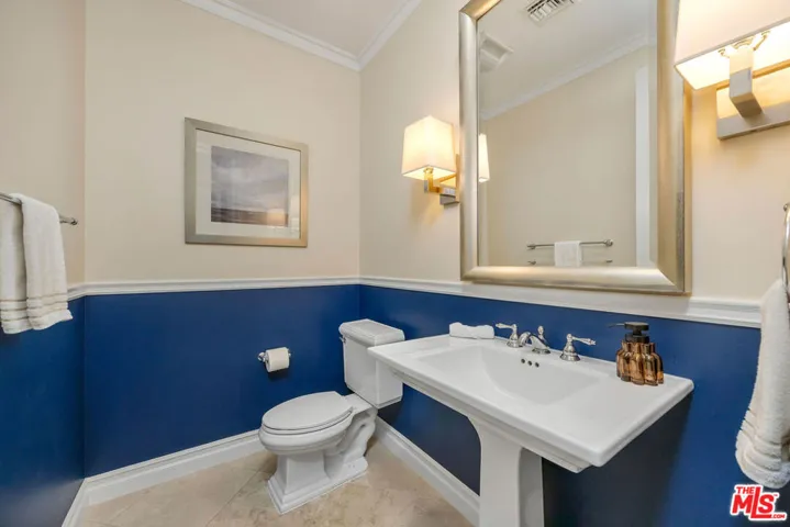 25420 Prado De Azul, Calabasas, California 91302