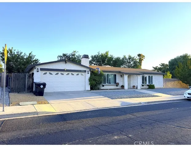 13549 Oakmont Drive, Victorville, California 92395