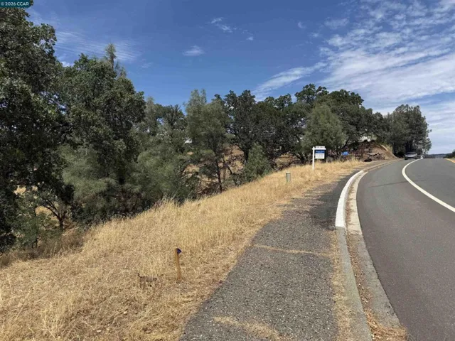 1123 Steele Canyon Rd., Napa, California 94558