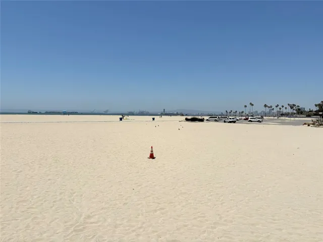 8 Santa Ana 8, Long Beach, California 90803