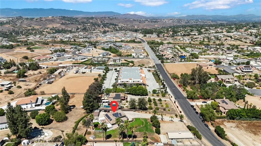 16891 Mariposa, Riverside, California 92504