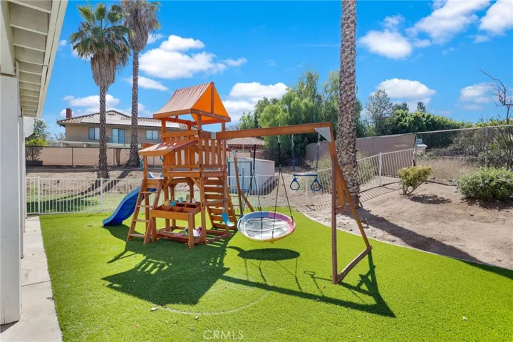 16891 Mariposa, Riverside, California 92504