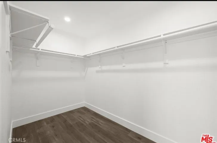 6257 Lindley, Reseda, California 91335