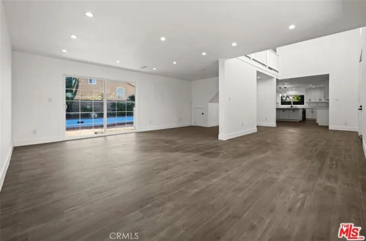 6257 Lindley, Reseda, California 91335