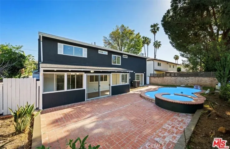 6257 Lindley, Reseda, California 91335