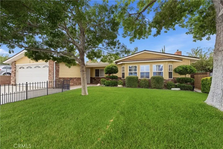 42123 45th Street W, Quartz Hill, California 93536