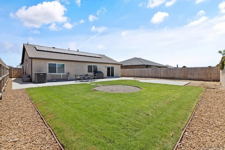 1976 W Ambassador Way, Hanford, California 93230