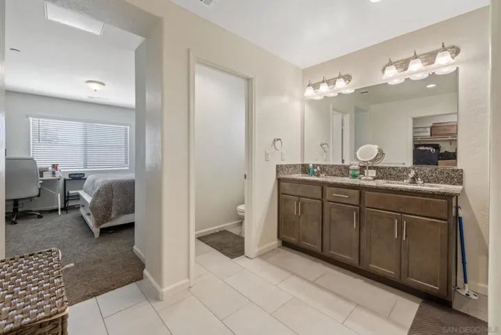 1976 W Ambassador Way, Hanford, California 93230