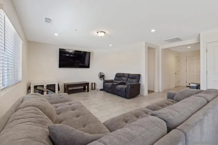 1976 W Ambassador Way, Hanford, California 93230