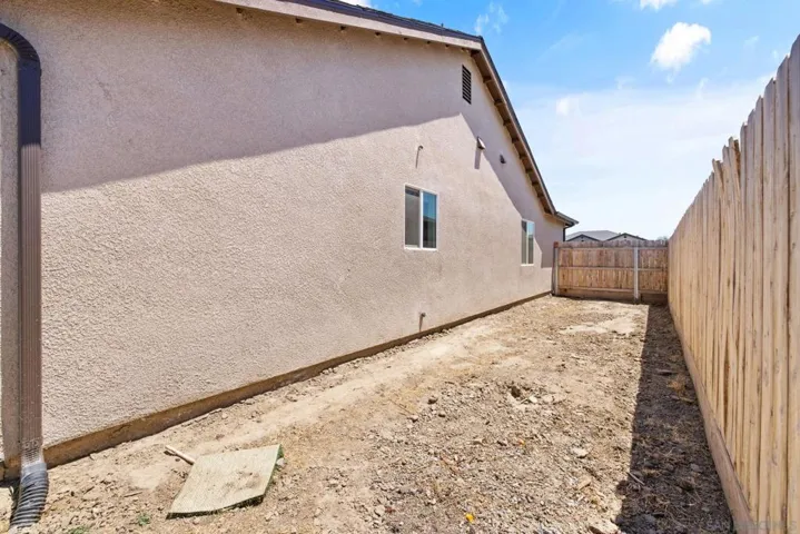 1976 W Ambassador Way, Hanford, California 93230
