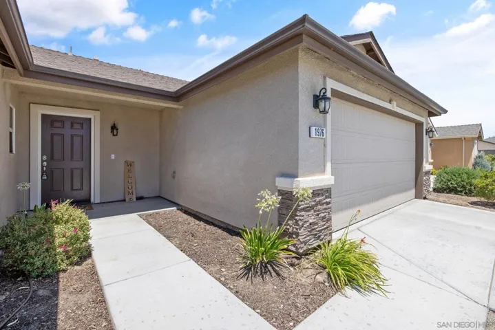 1976 W Ambassador Way, Hanford, California 93230