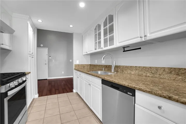 2956 Haddonfield, Fullerton, California 92831