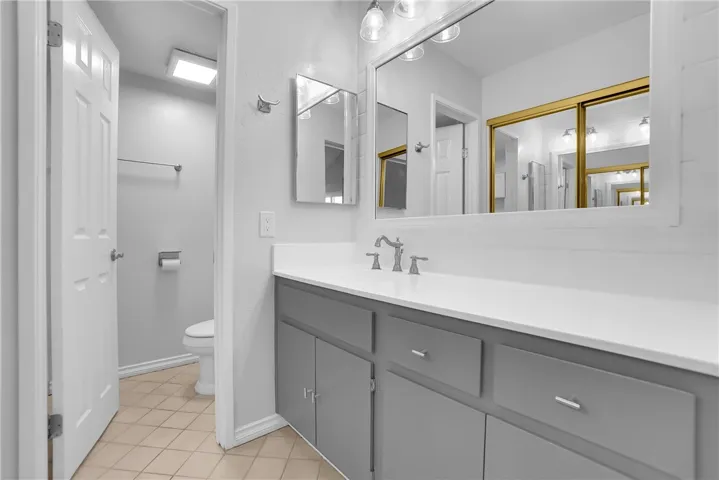 2956 Haddonfield, Fullerton, California 92831