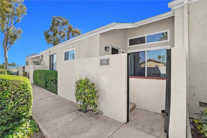 2956 Haddonfield, Fullerton, California 92831