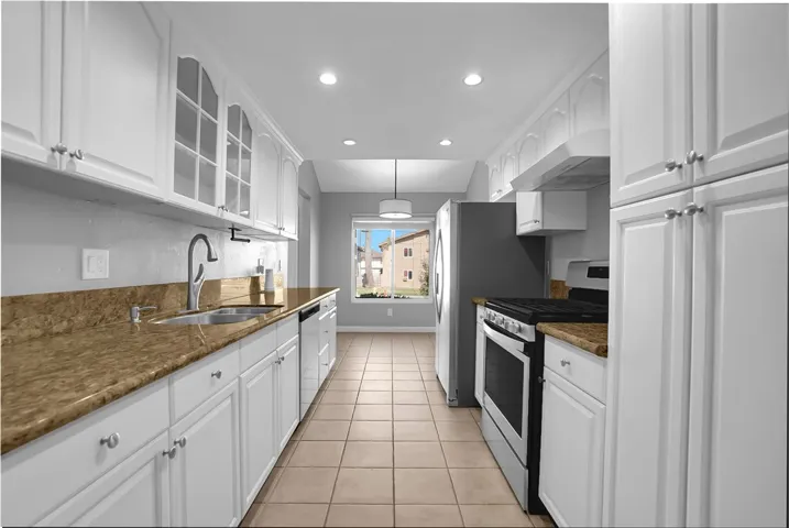 2956 Haddonfield, Fullerton, California 92831