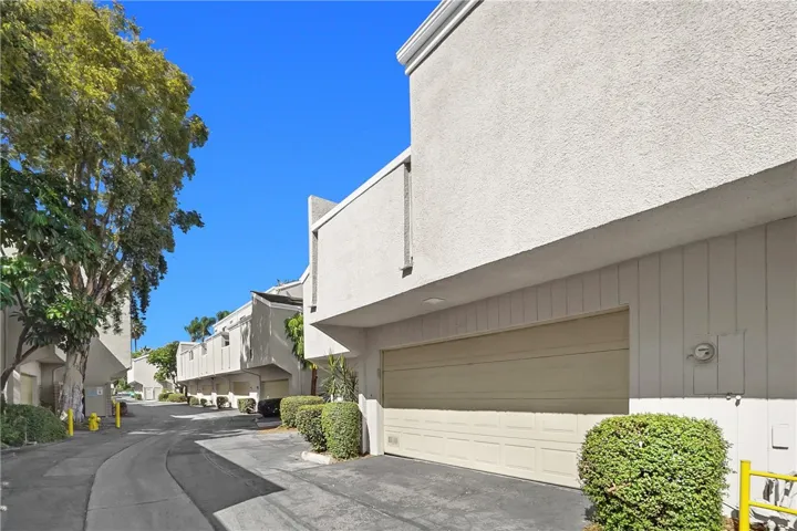 2956 Haddonfield, Fullerton, California 92831