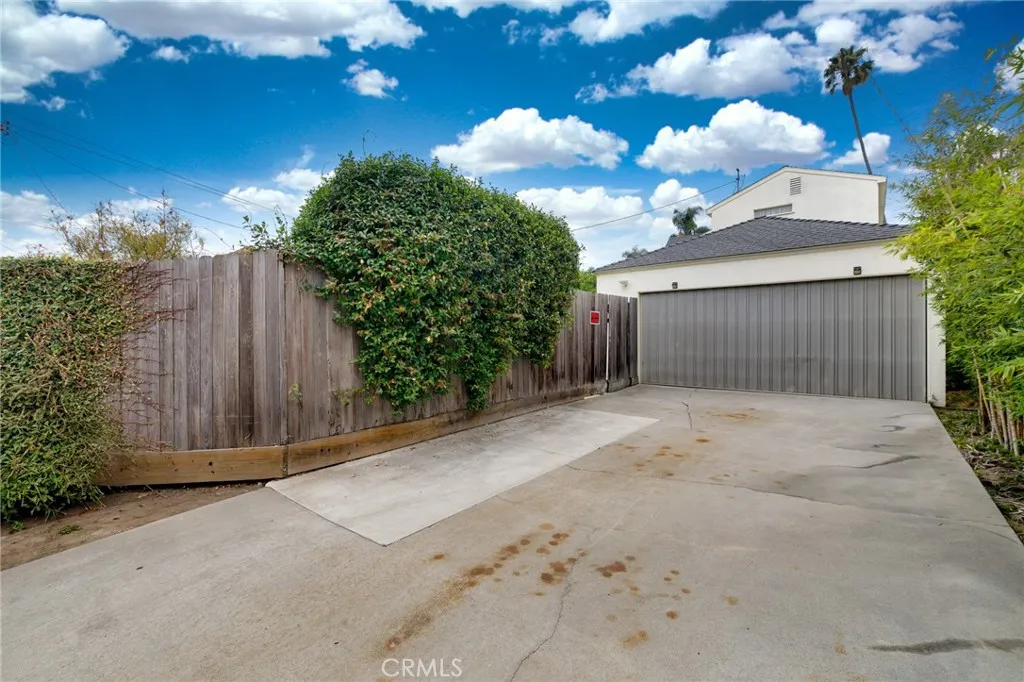 2 Car Garage