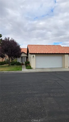11545 Oak, Apple Valley, California 92308