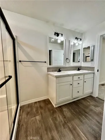 999 S Santa Fe Avenue 60, San Jacinto, California 92583