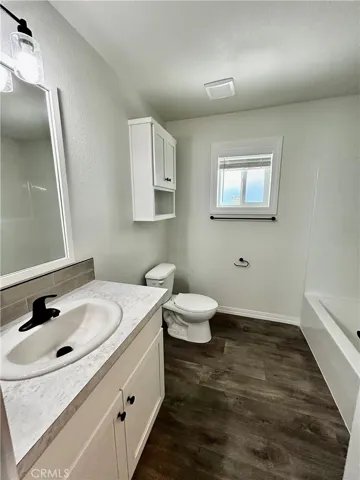 999 S Santa Fe Avenue 60, San Jacinto, California 92583