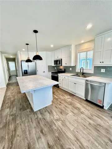 999 S Santa Fe Avenue 60, San Jacinto, California 92583