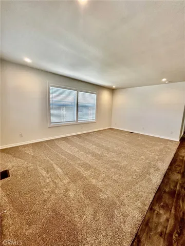 999 S Santa Fe Avenue 60, San Jacinto, California 92583