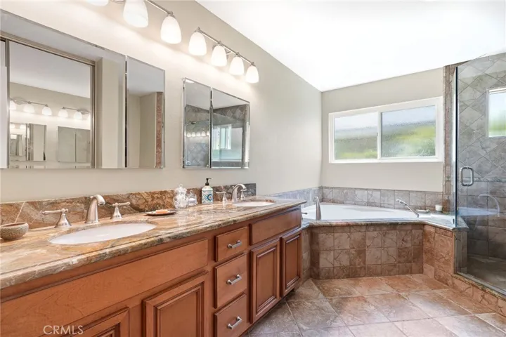 12456 Alderglen Street, Moorpark, California 93021