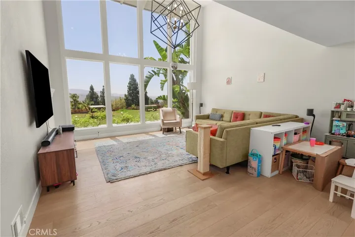 11172 Hunting Horn, Santa Ana, California 92705