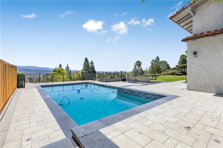 11172 Hunting Horn, Santa Ana, California 92705