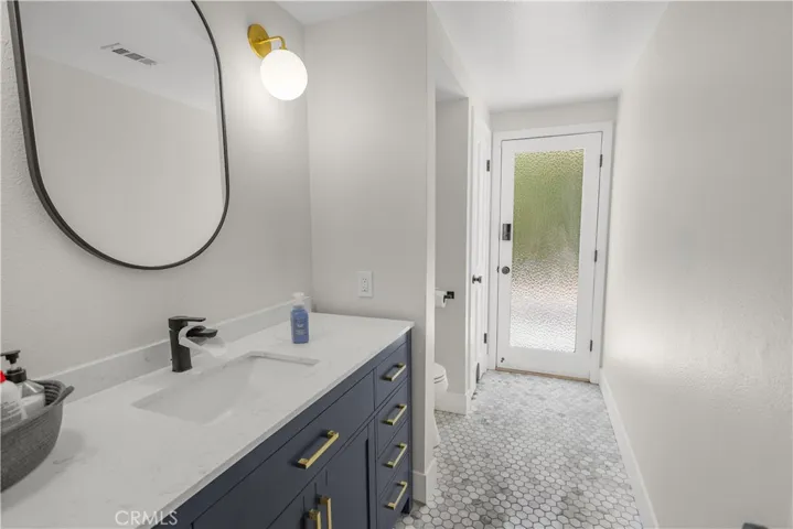 11172 Hunting Horn, Santa Ana, California 92705