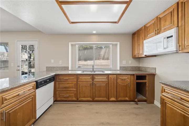 13734 Hillcrest, Fontana, California 92337