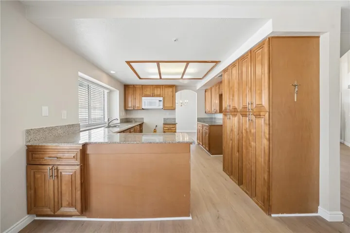 13734 Hillcrest, Fontana, California 92337