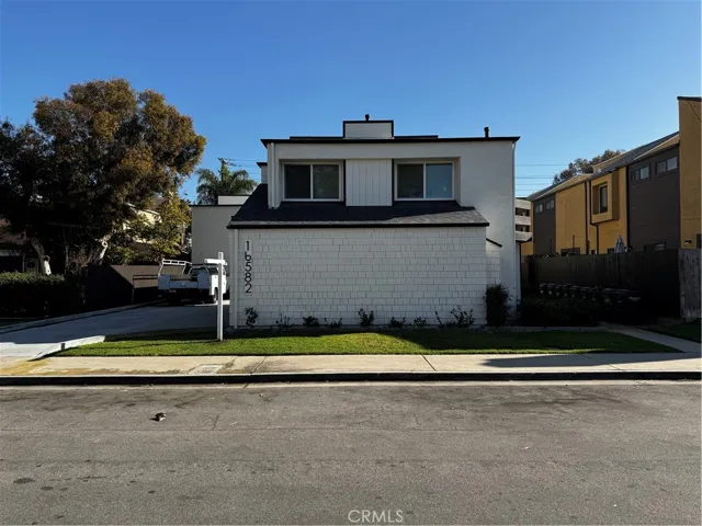16582 Jib Circle 1, Huntington Beach, California 92649